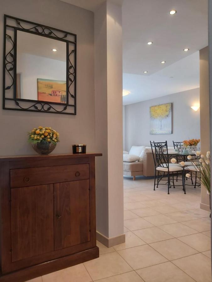 Villa Seaview With Pool - Apartment Yellow Trogir Luaran gambar