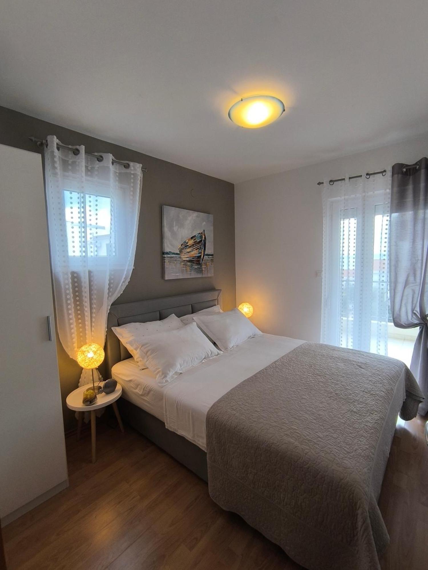 Villa Seaview With Pool - Apartment Yellow Trogir Luaran gambar