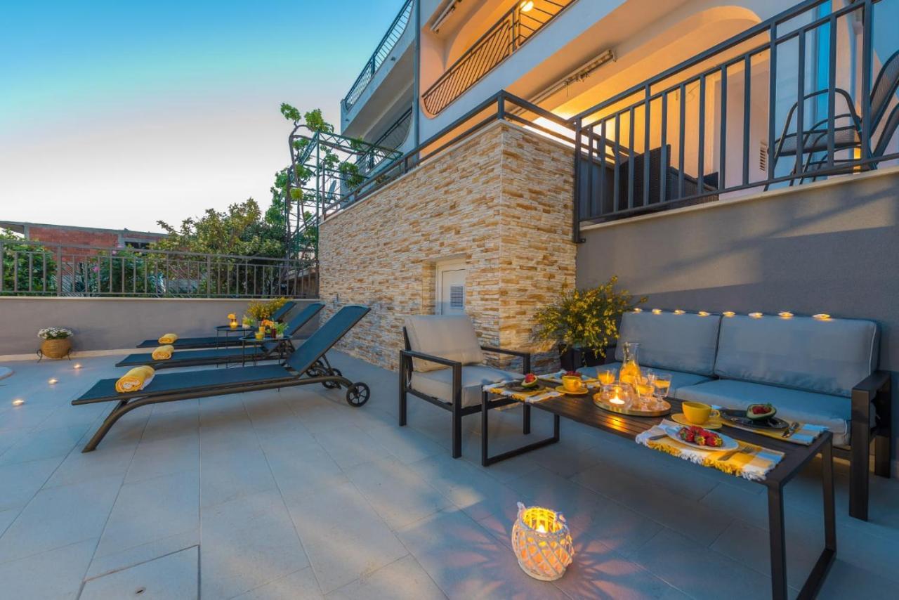 Villa Seaview With Pool - Apartment Yellow Trogir Luaran gambar